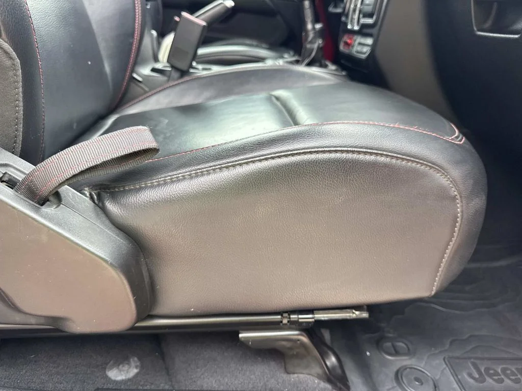 Used 2018 Red Jeep Unlimited Rubicon image 30