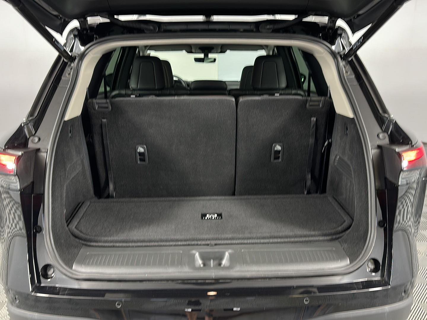 Used 2026 Mineral Black INFINITI LUXE image 15