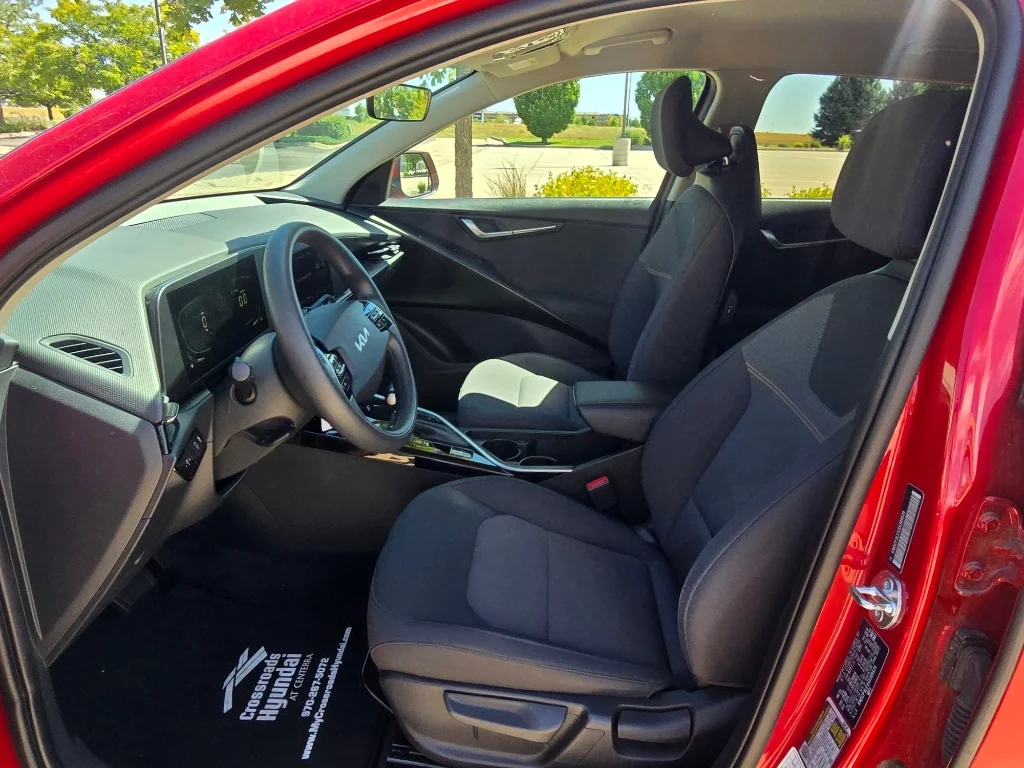 Used 2025 Runway Red Kia LX image 13