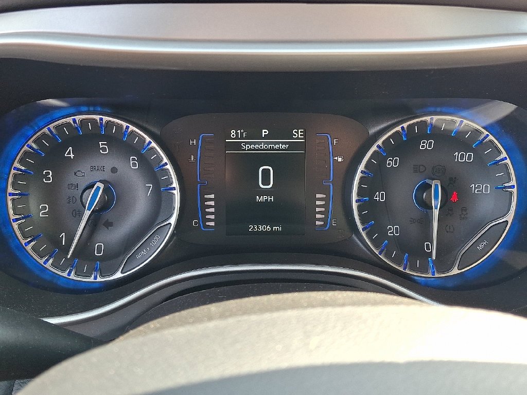 Used 2020 Blue Chrysler Touring L image 23