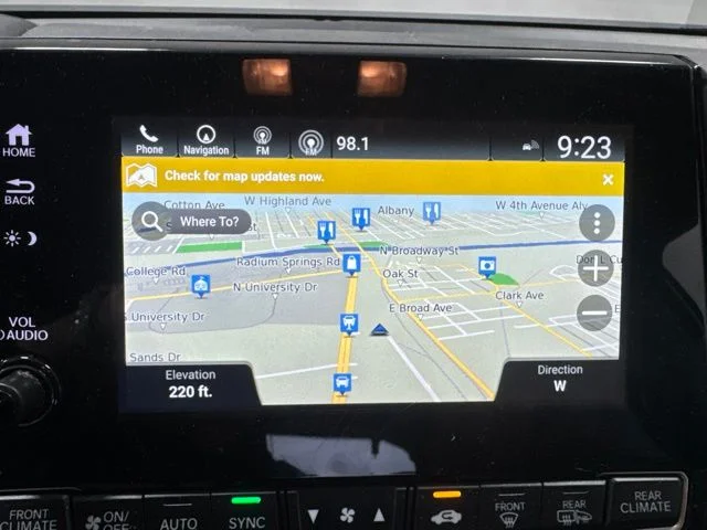 Used 2023  Honda Touring image 18