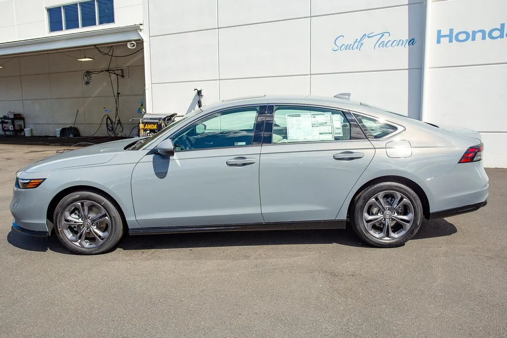 New 2026 Urban Gray Pearl Honda EX-L image 9