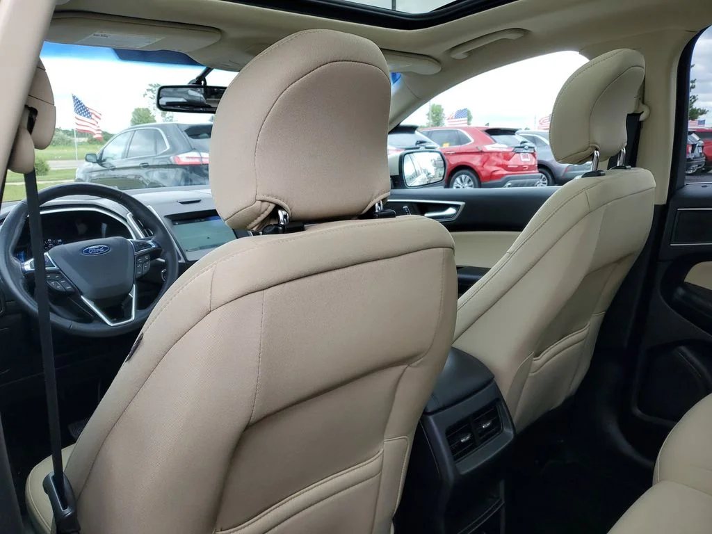 Certified Used 2018 White Gold Metallic Ford SEL image 27
