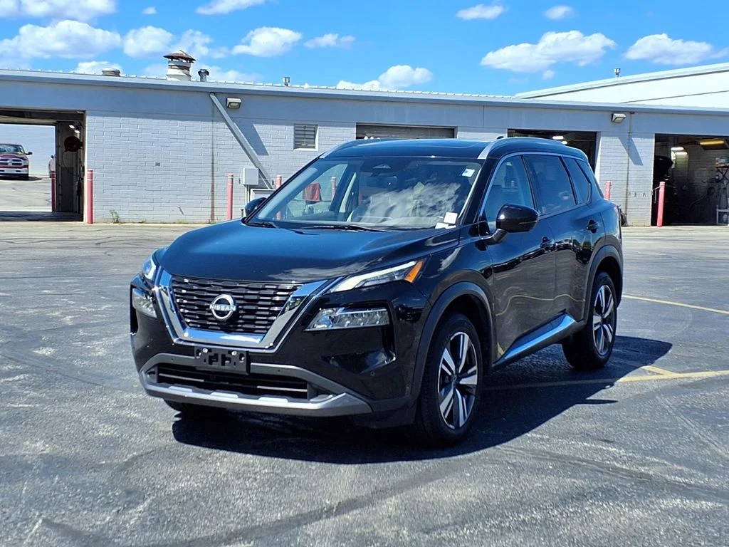 Used 2023 Nissan Rogue SL with VIN 5N1BT3CA4PC801797 for sale in Kansas City