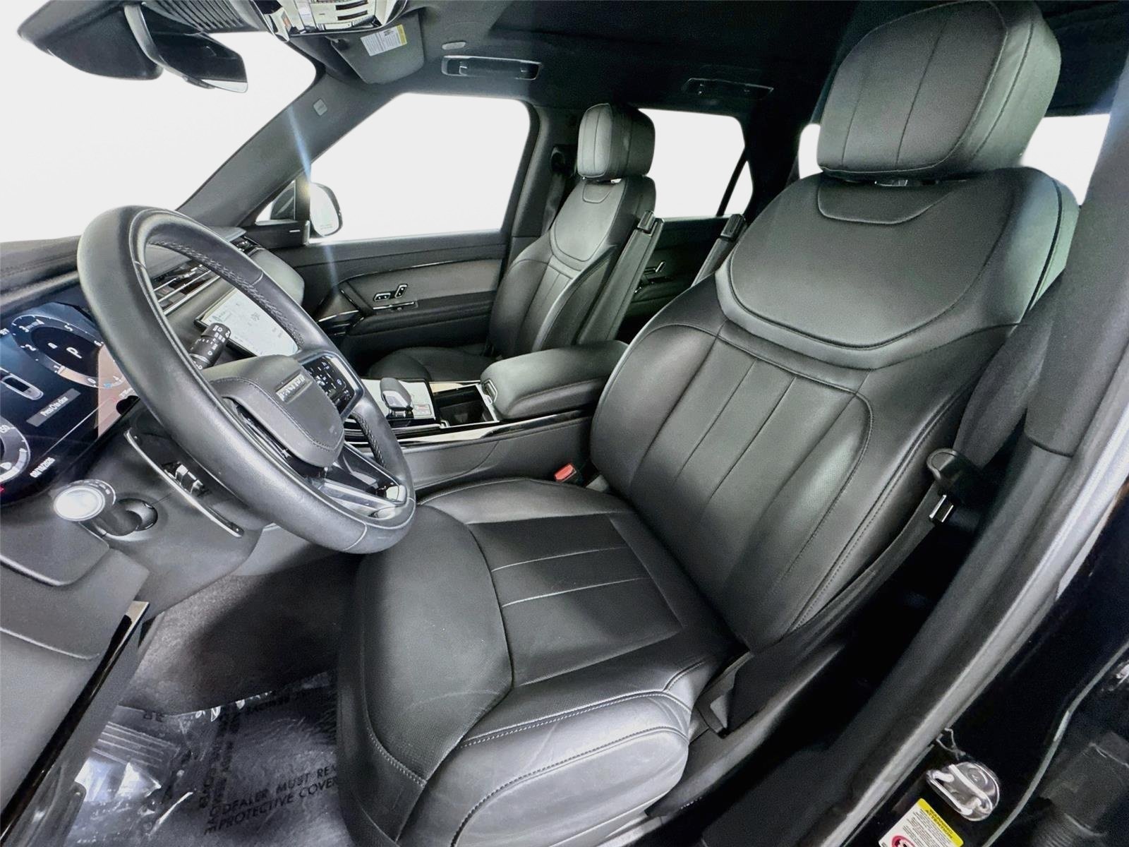 Used 2025 Santorini Black Metallic Land Rover SE image 11