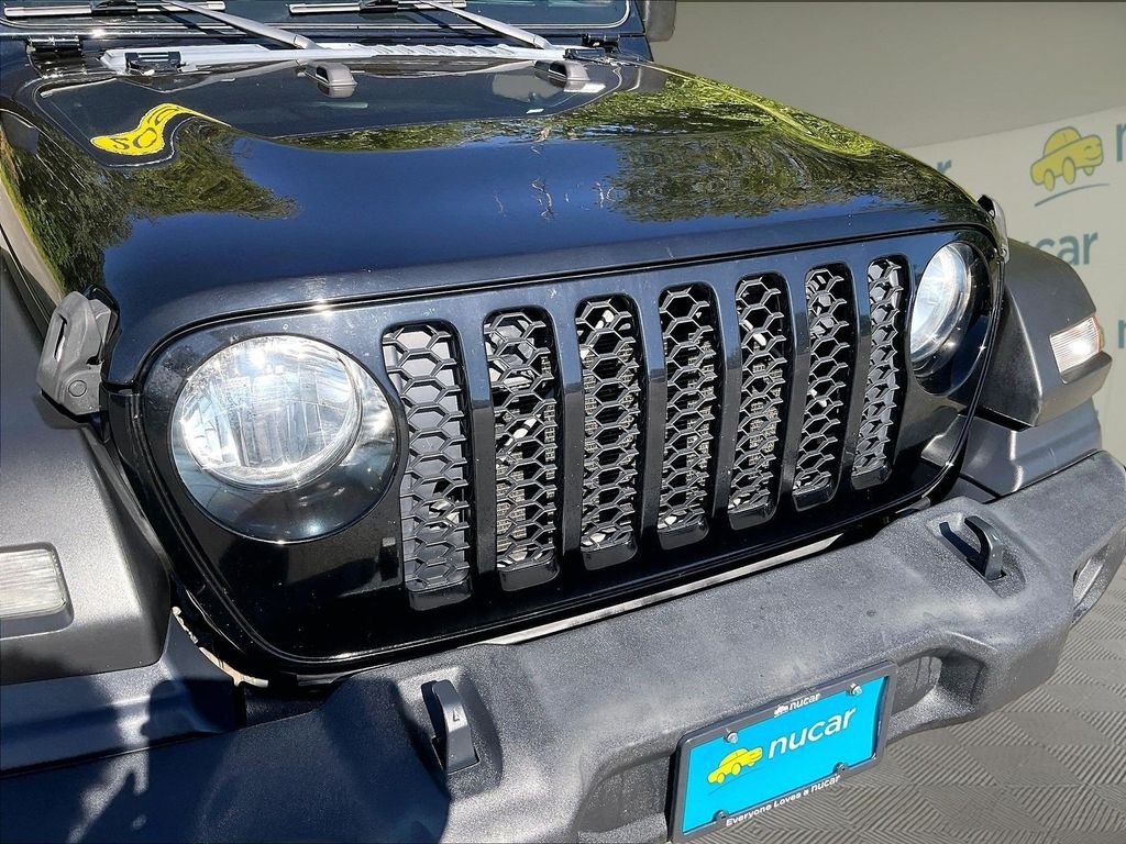 Used 2020 Black Jeep Sport image 30