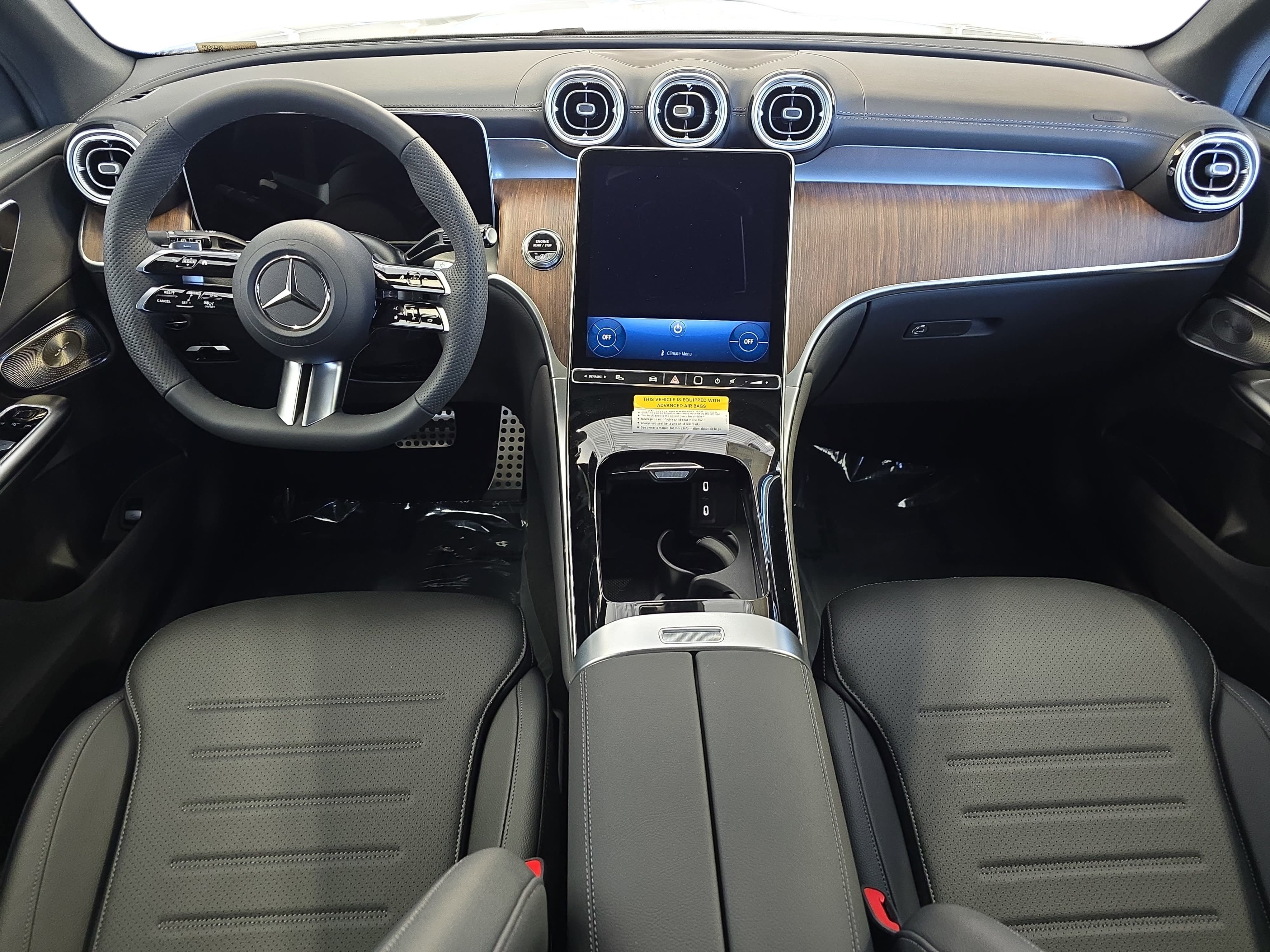 New 2026 Polar White Mercedes-Benz GLC300 image 9