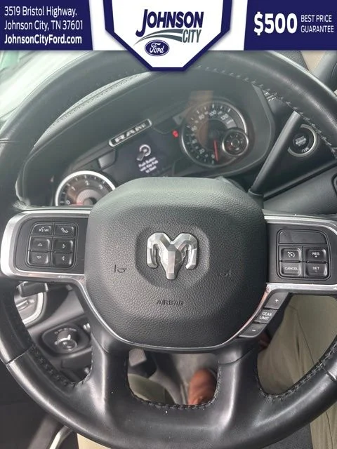 Used 2021 Silver Ram Laramie image 14