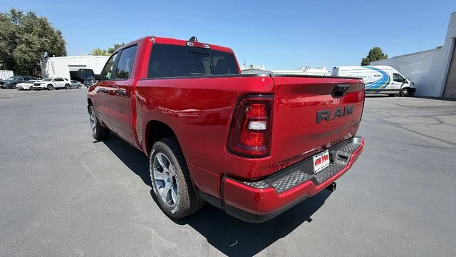 New 2026 Molten Red Pearl-Coat Exterior Paint RAM Express image 6