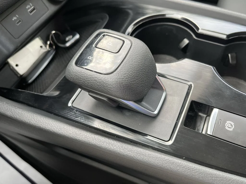Used 2023 White Nissan SV image 19