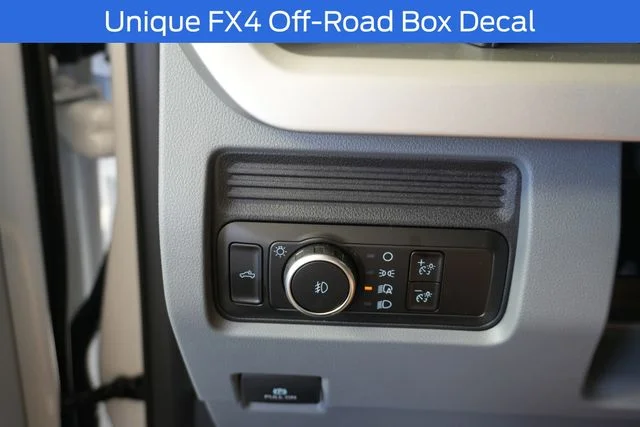 New 2026 Oxford White Ford F-250® XL image 27