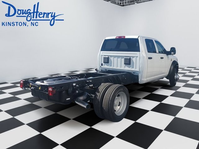 New 2026 Bright White Clearcoat RAM Tradesman image 5