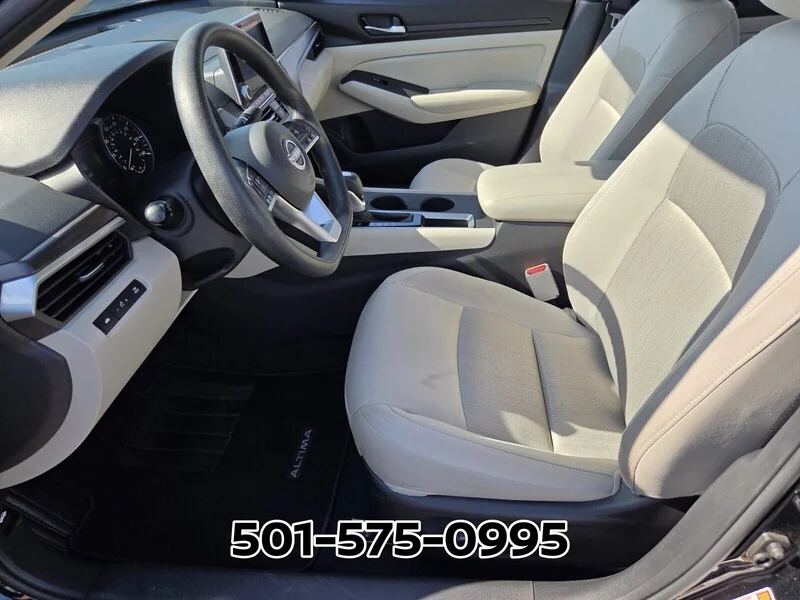 Used 2025 Super Black NISSAN SV FWD image 10