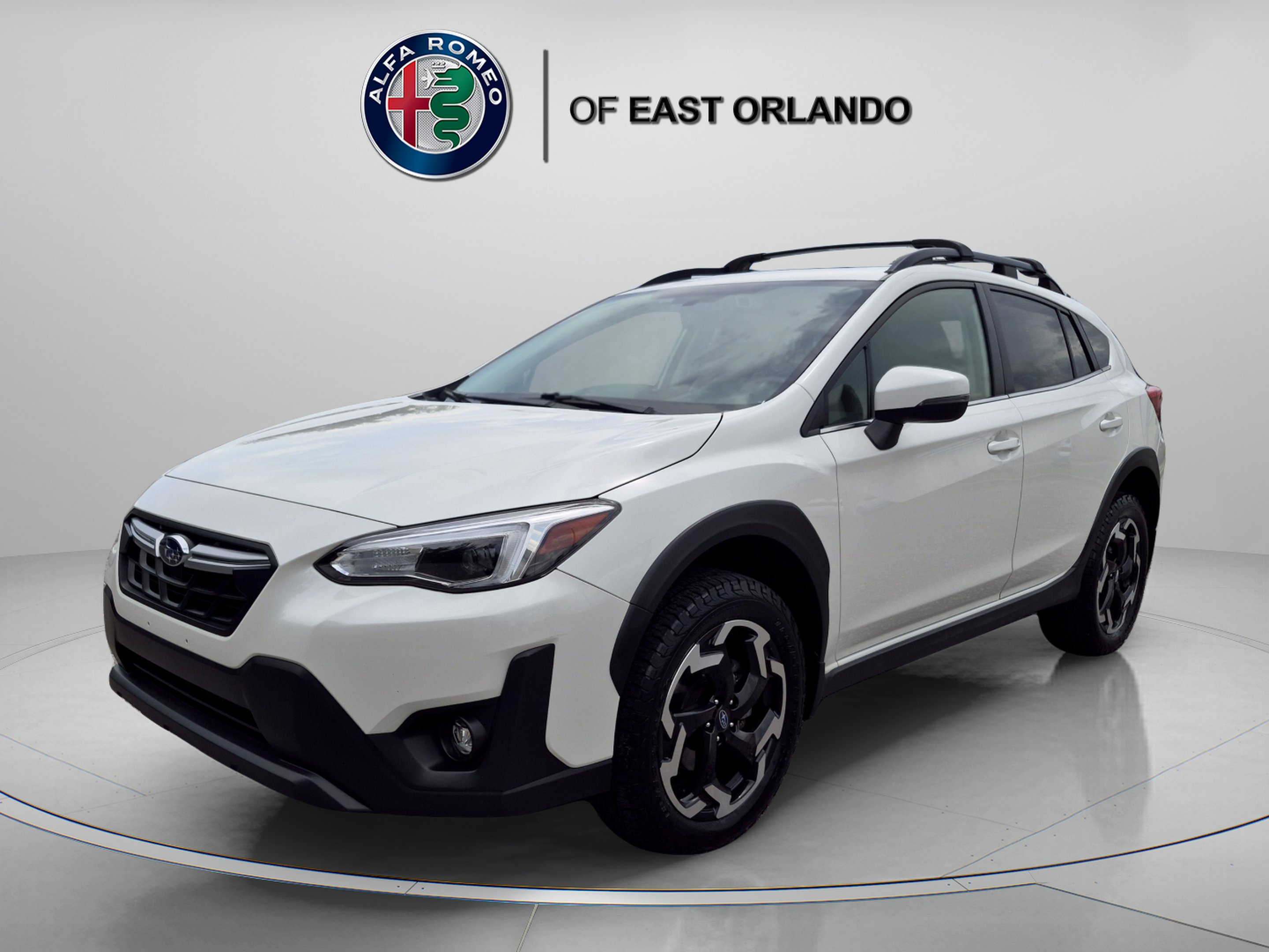 Used 2022 Crystal White Pearl Subaru Limited image 3