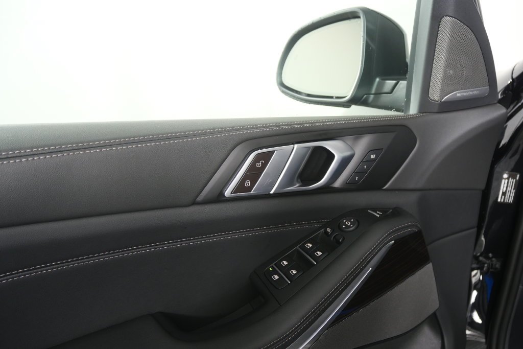 Certified Used 2024 Black Sapphire Metallic BMW sDrive40i image 9