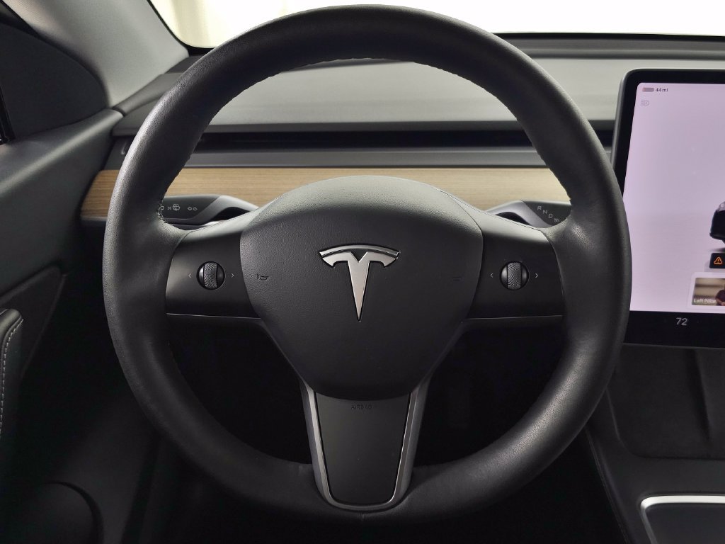 Used 2022 Midnight Silver Metallic Tesla Long Range image 17