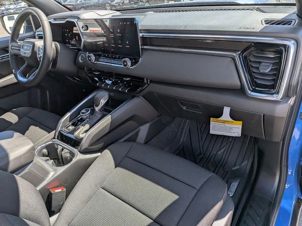 New 2026 Rapids Metallic GMC Elevation image 23