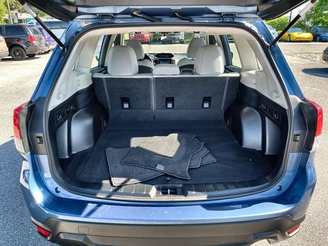 Used 2023 Blue Subaru Base image 21