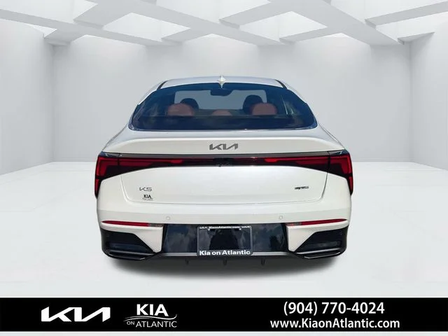 New 2026 White Kia GT-Line image 4