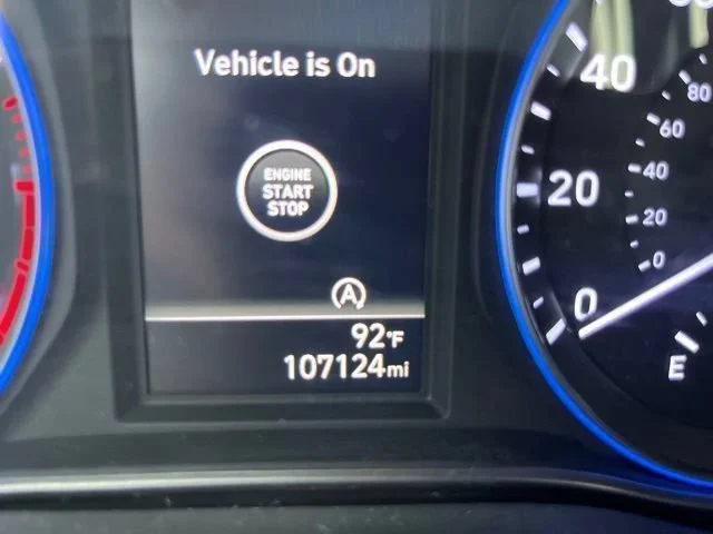 Used 2022 Ultra Black Hyundai SEL image 7