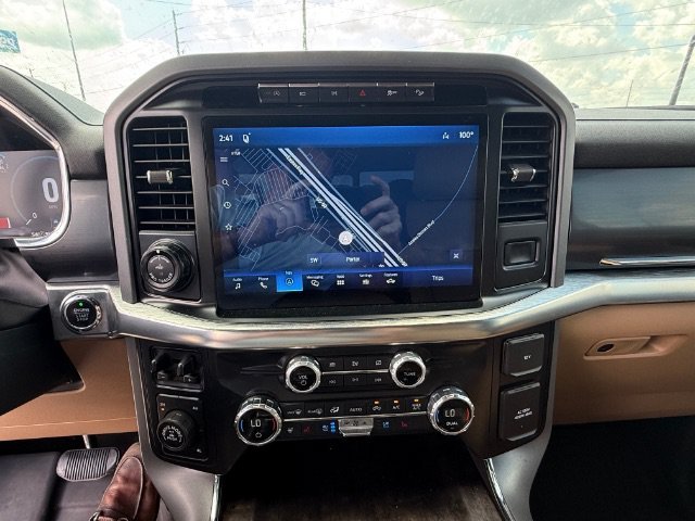 Used 2021 White Ford LARIAT image 18