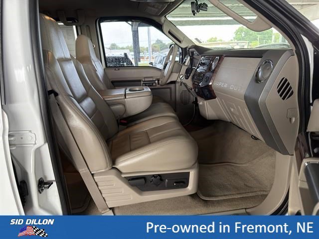 Used 2008 White Ford Lariat image 14