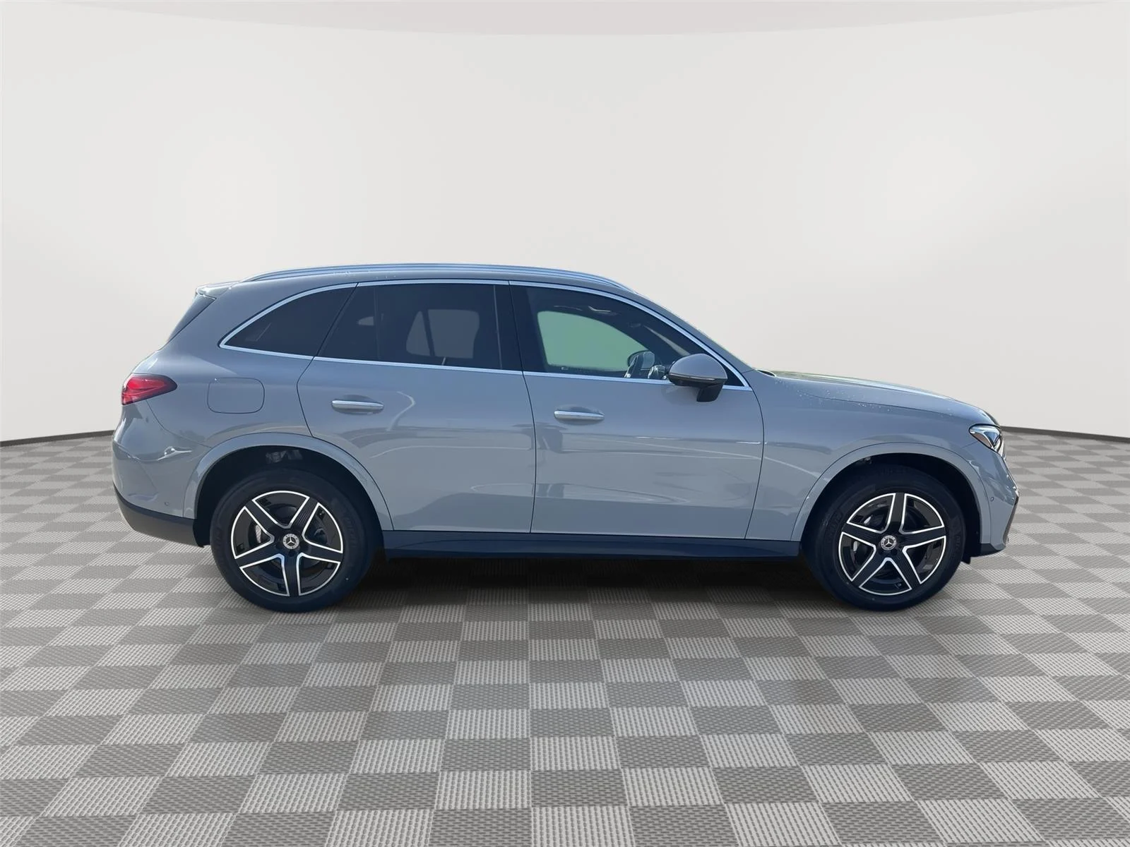 New 2027 MANUFAKTUR Alpine Grey Mercedes-Benz GLC 300 image 2