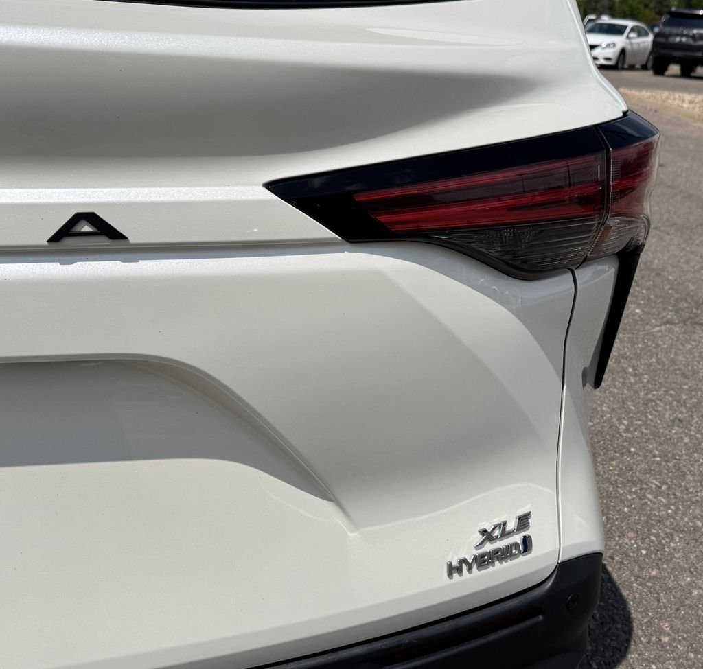 Used 2021 White Toyota XLE image 8
