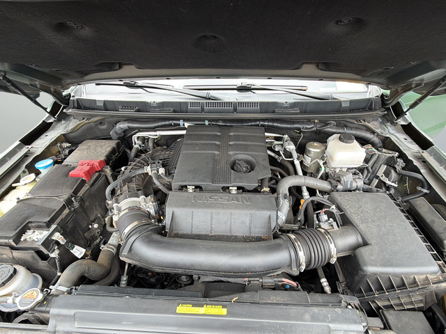 Used 2025 Green Nissan PRO-4X image 8