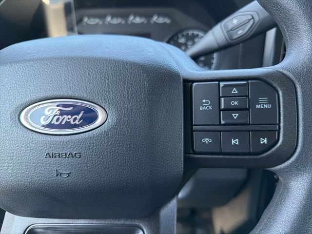 New 2024 Oxford White Ford F-550® XL image 22