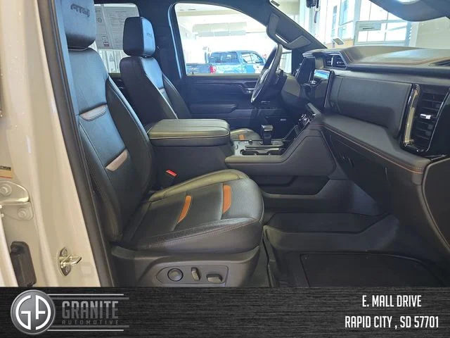 Used 2024 White GMC AT4 image 41