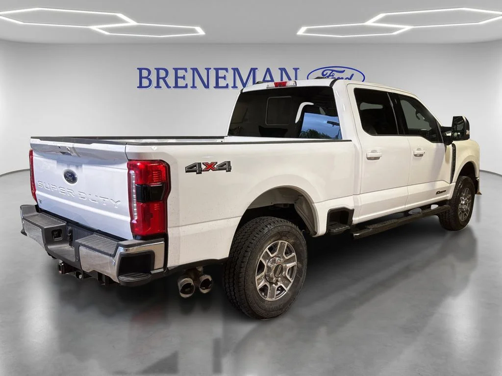 Certified Used 2024 Oxford White Ford Lariat image 5