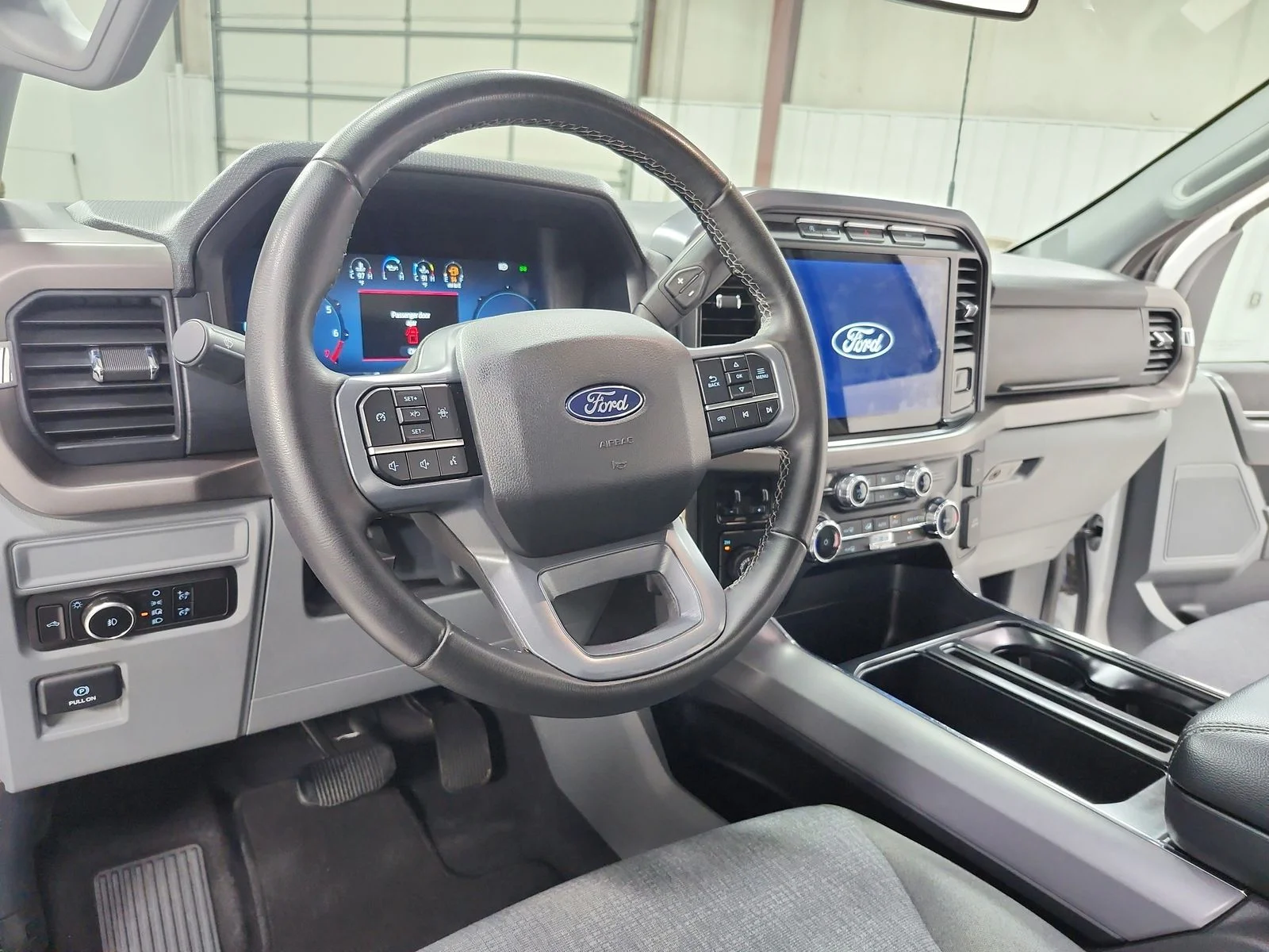 Used 2024 White Ford XLT image 18