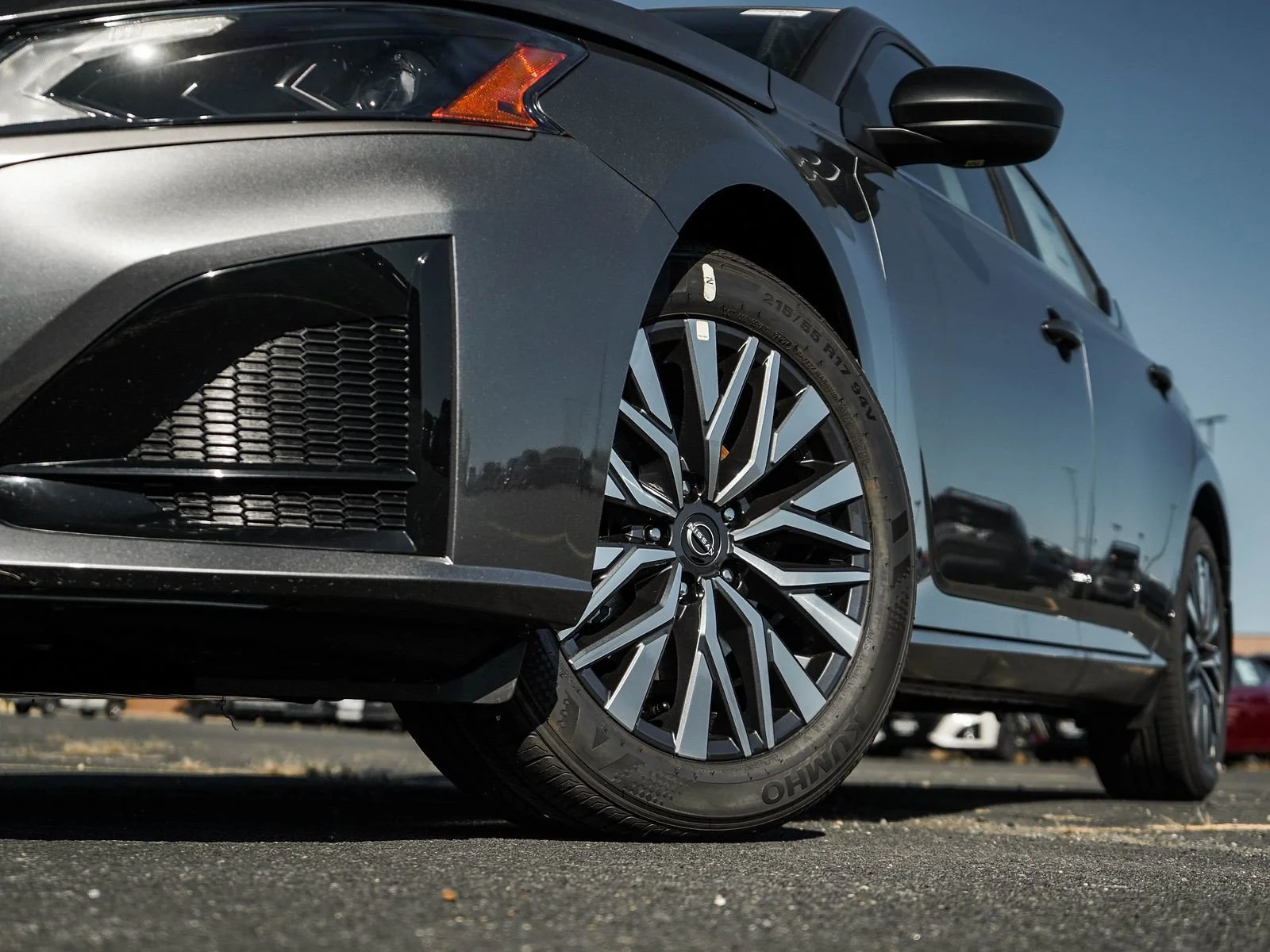 New 2026 Gun Metallic Nissan 2.5 SV image 6