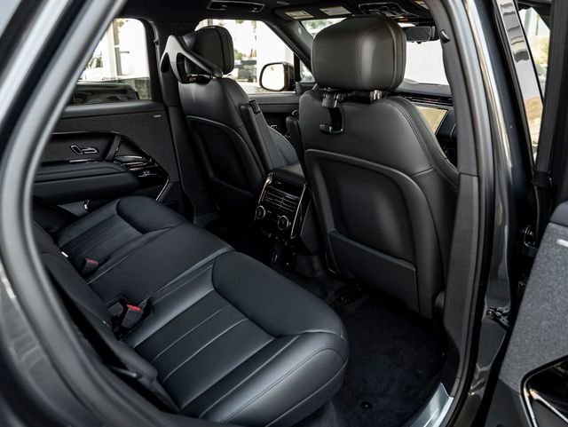 New 2026 Carpathian Grey LAND ROVER Dynamic SE image 30