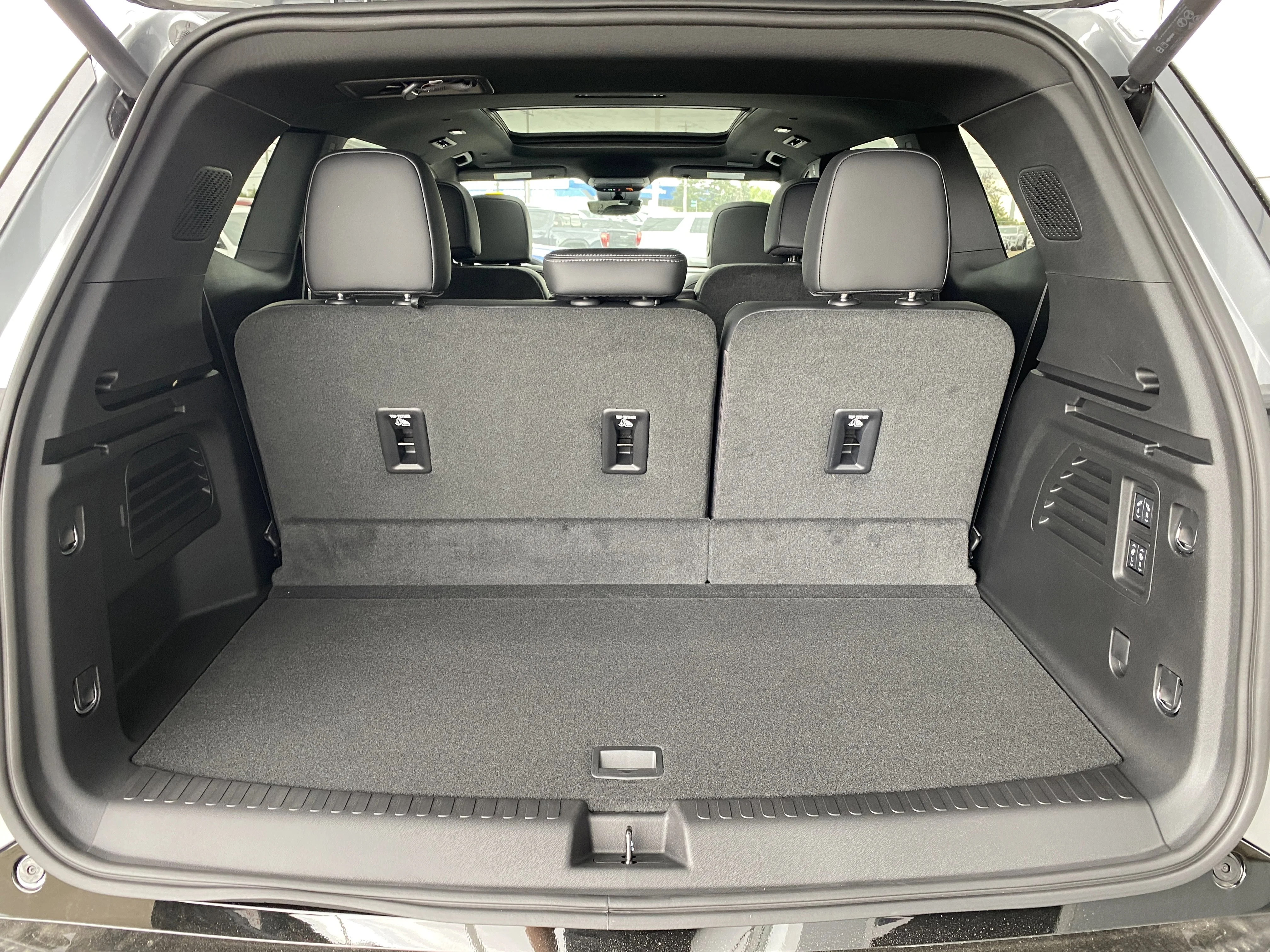 New 2026 MOONSTONE GREY METALLIC Buick Sport Touring image 6