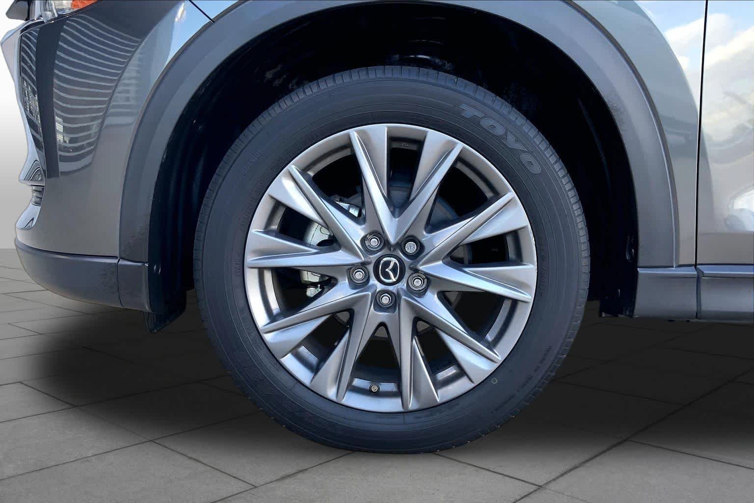 Used 2021 Machine Gray Metallic Mazda Grand Touring image 11