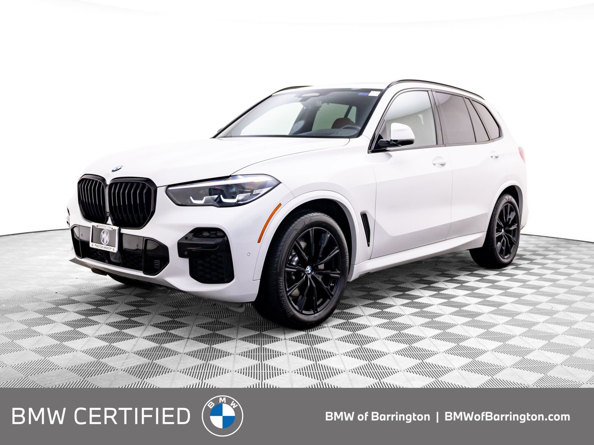 Used 2022 White BMW xDrive40i image 1