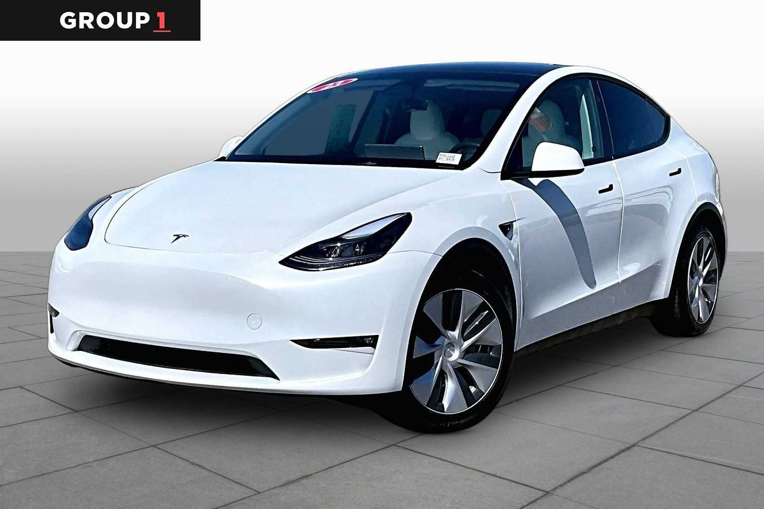 2023 Tesla Model Y Long Range Dual Motor All-Wheel Drive's photo
