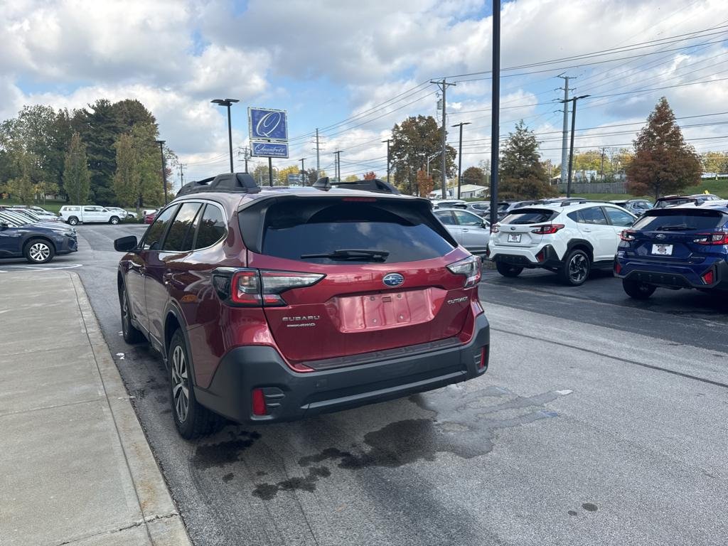 2021 Subaru Outback Premium photo 2