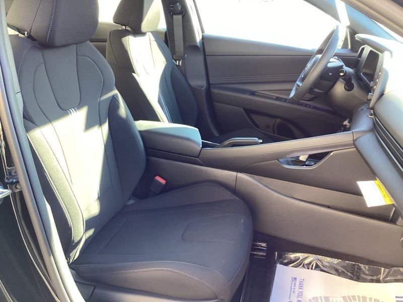 New 2026 Black Hyundai SEL Sport image 16