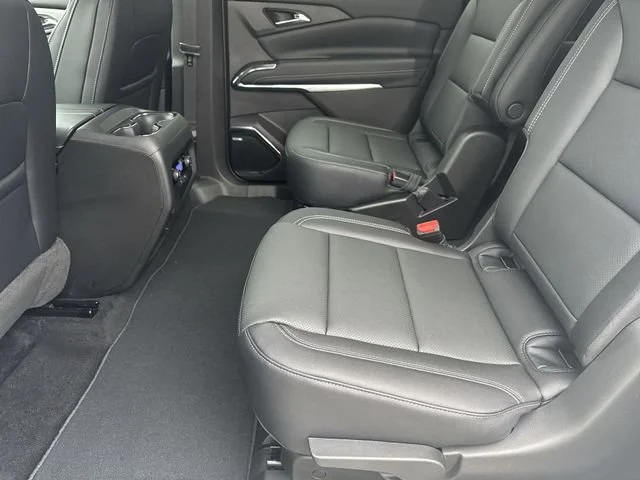 New 2026 Summit White Chevrolet LT image 27