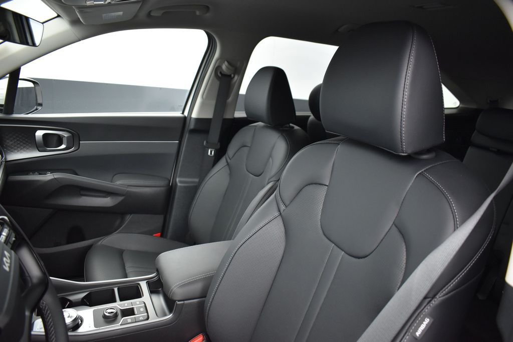 2026 Kia Sorento EX Hybrid - Photo 9