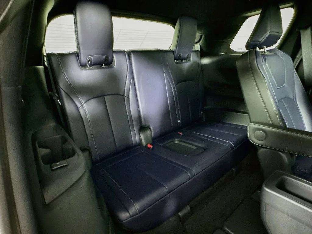 Certified Used 2026 White / Black INFINITI SPORT image 38