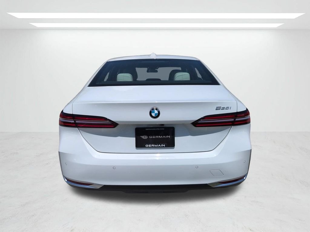 New 2027 Alpine White BMW 530i image 5