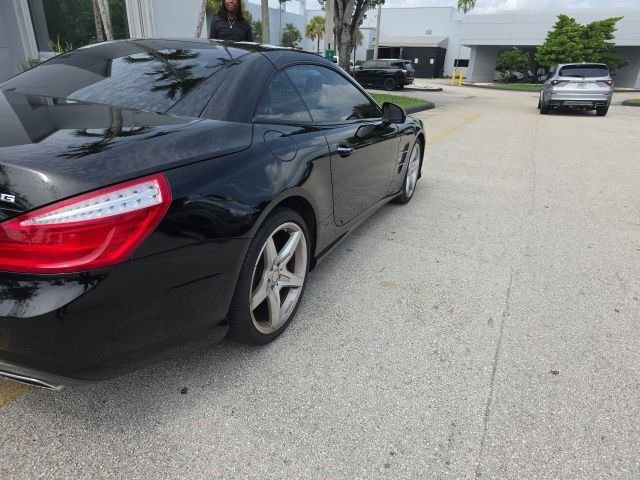 Used 2015 Black Mercedes-Benz SL 400 Roadster image 4