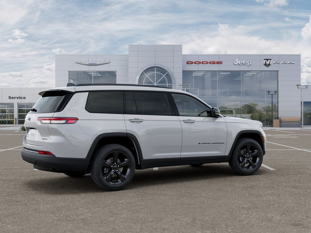 New 2025 Bright White Clear-Coat Exterior Paint Jeep Limited image 4