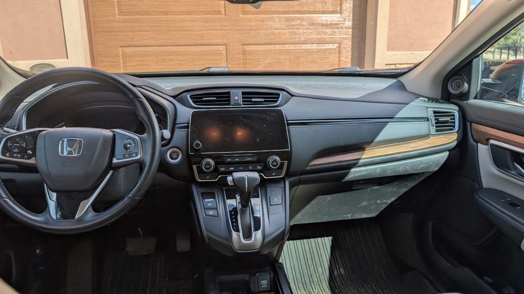 Used 2018 Red Honda Touring image 4