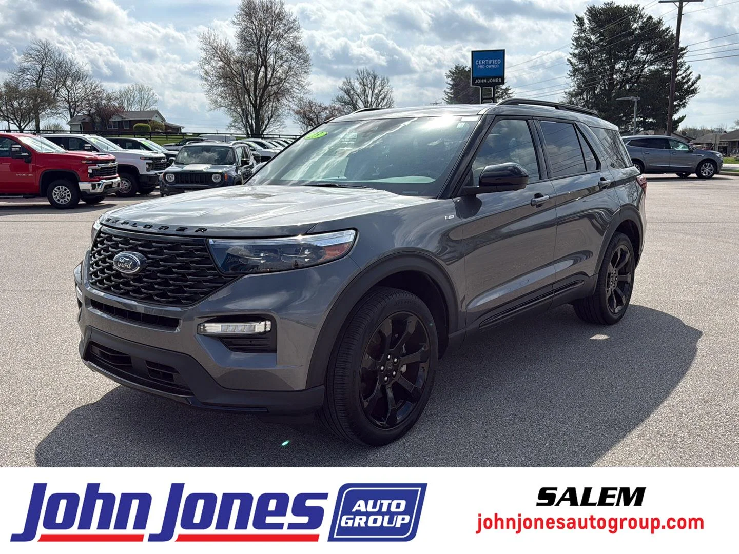 2023 Ford Explorer ST-LINE 4WD's photo
