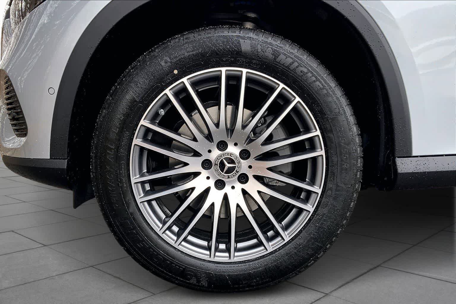 New 2026 Cirrus Silver Metallic Mercedes-Benz GLC 300 image 15